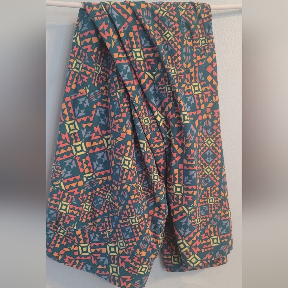 LuLaRoe Tall Curvy TC Leggings blue orange geometric design